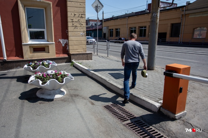 До безбарьерной среды в нашем городе еще далеко До безбарьерной среды в нашем городе еще далеко