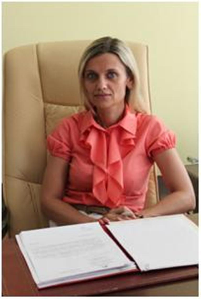 Временно исполняющей обязанности главы Дзержинского района назначили Светлану Глинскую — первого заместителя Полищука по городскому хозяйству 
