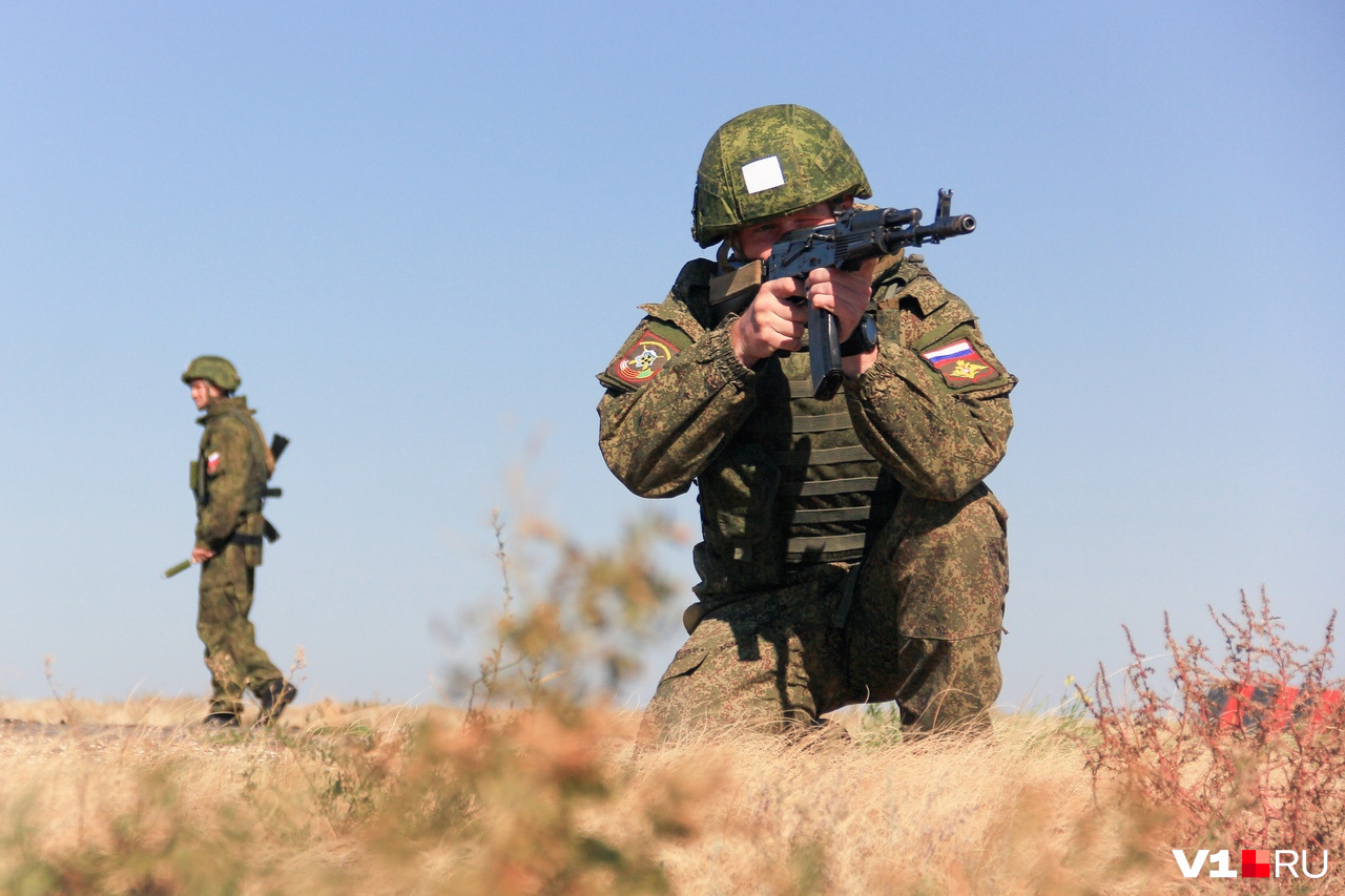 Армейская волгоград. Волгоград военные. Волгоград военное положение на сегодня.