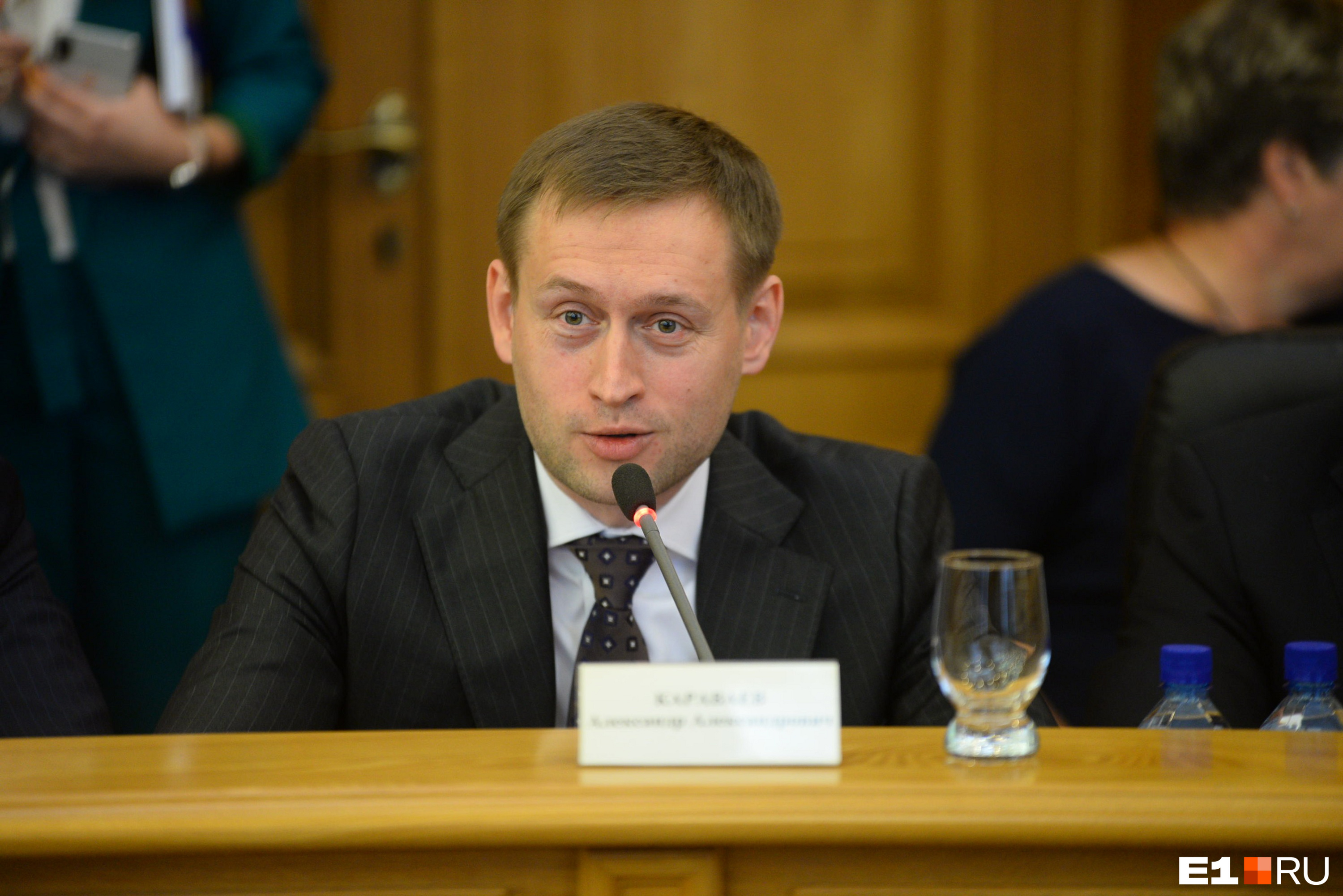 2000 мэры красноярск. Пост мера. Пост мера. Пост мера. Пост мера.