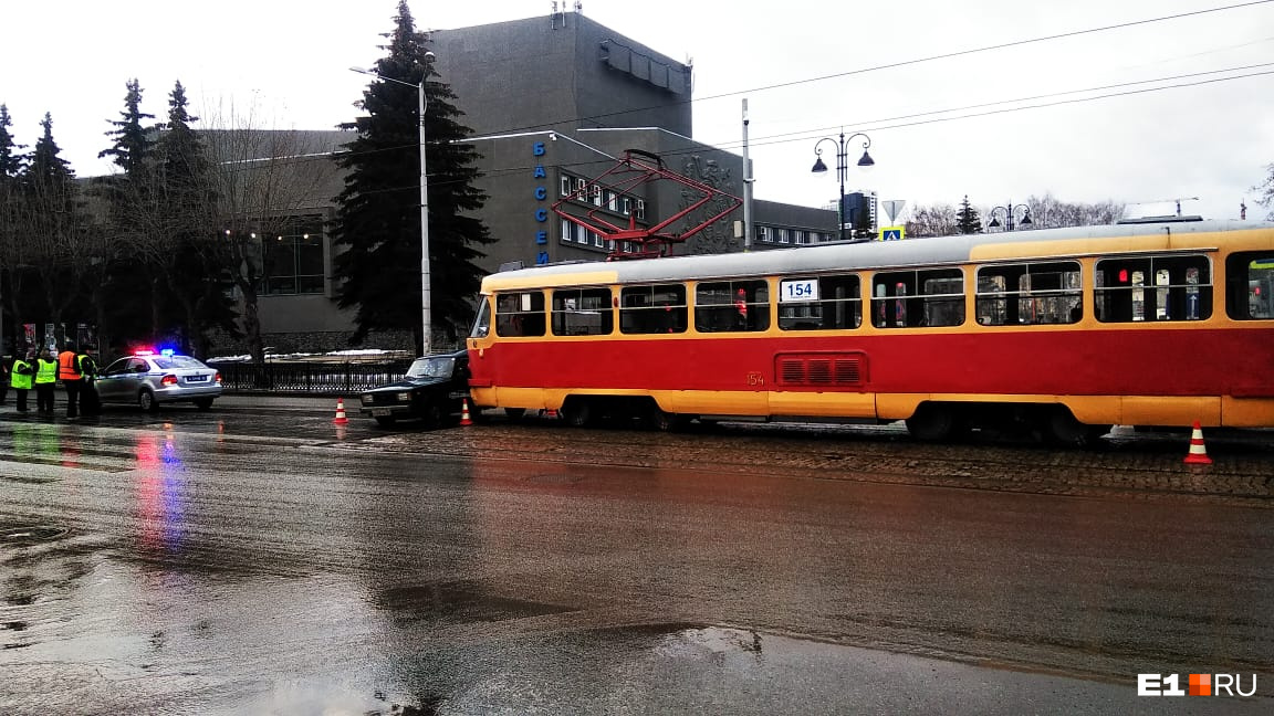 Трамваи екатеринбурга керамика