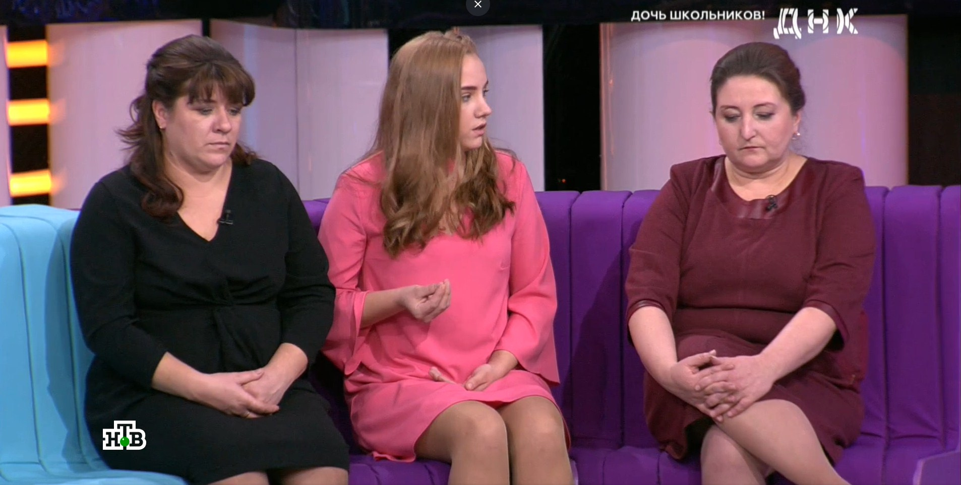 Татьяна Худякова (на фото справа) пыталась скрыть судимость сына и поначалу говорила в эфире, что он на вахте