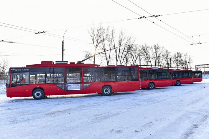 В Ярославль уже <a href="https://76.ru/text/transport/65862281" target="_blank" class="_">привезли новые троллейбусы</a>. Ждём автобусы