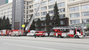 Четыре министерства — на улице: из правительственного здания в Челябинске эвакуировали людей