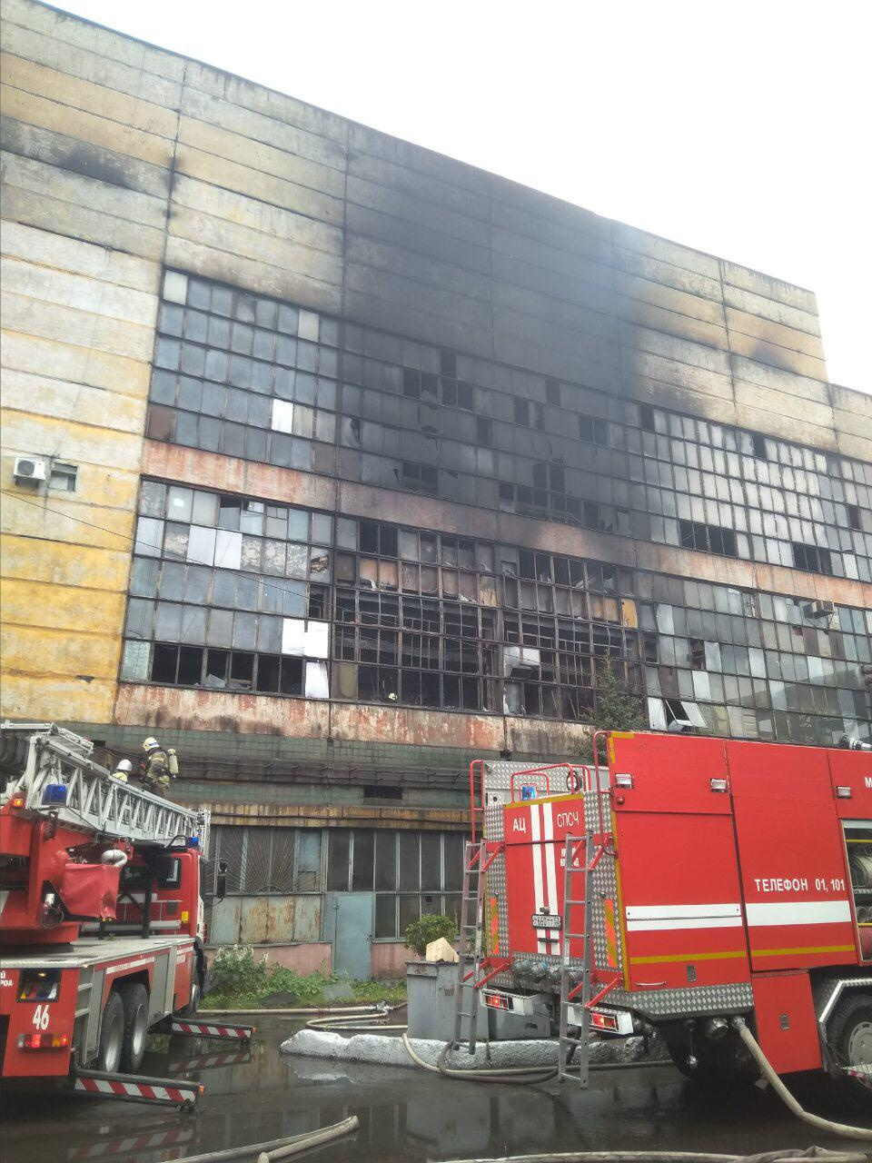 Пожар возник на втором этаже Пожар возник на втором этаже