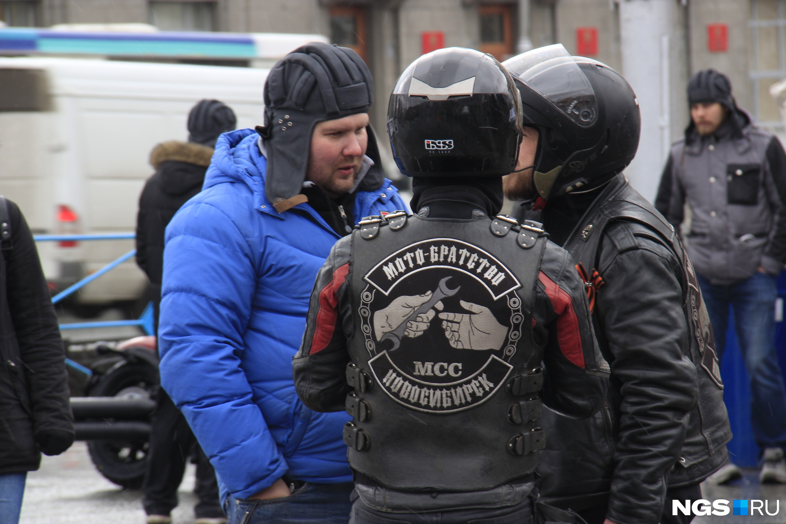 На фестиваль собрались представители разных мотоклубов Новосибирска
