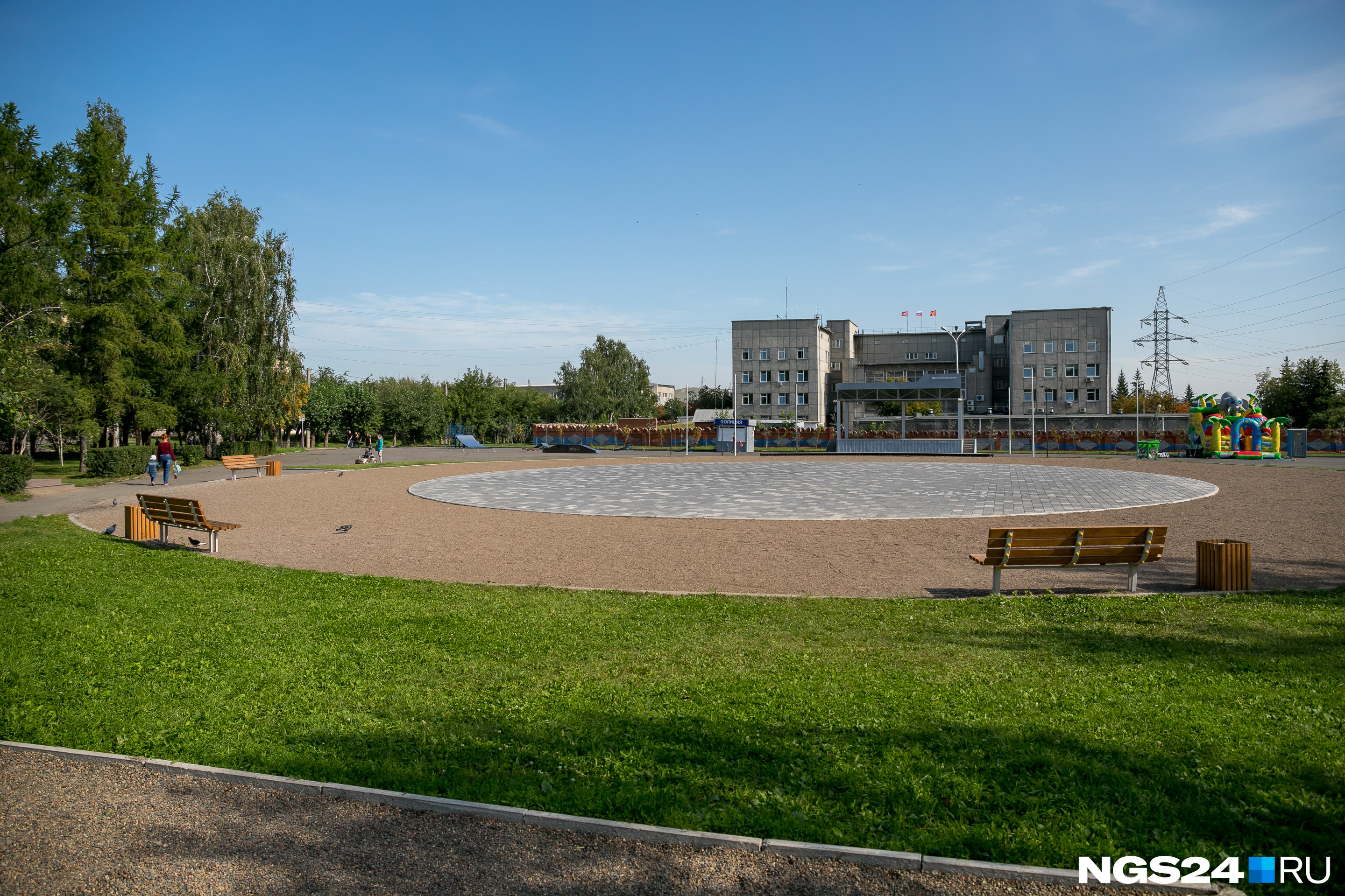 Центральная площадь сквера Центральная площадь сквера