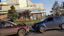 «Тойоту Ист» занесло на луже и вынесло на встречку. Возле БКЗ произошла лобовая авария