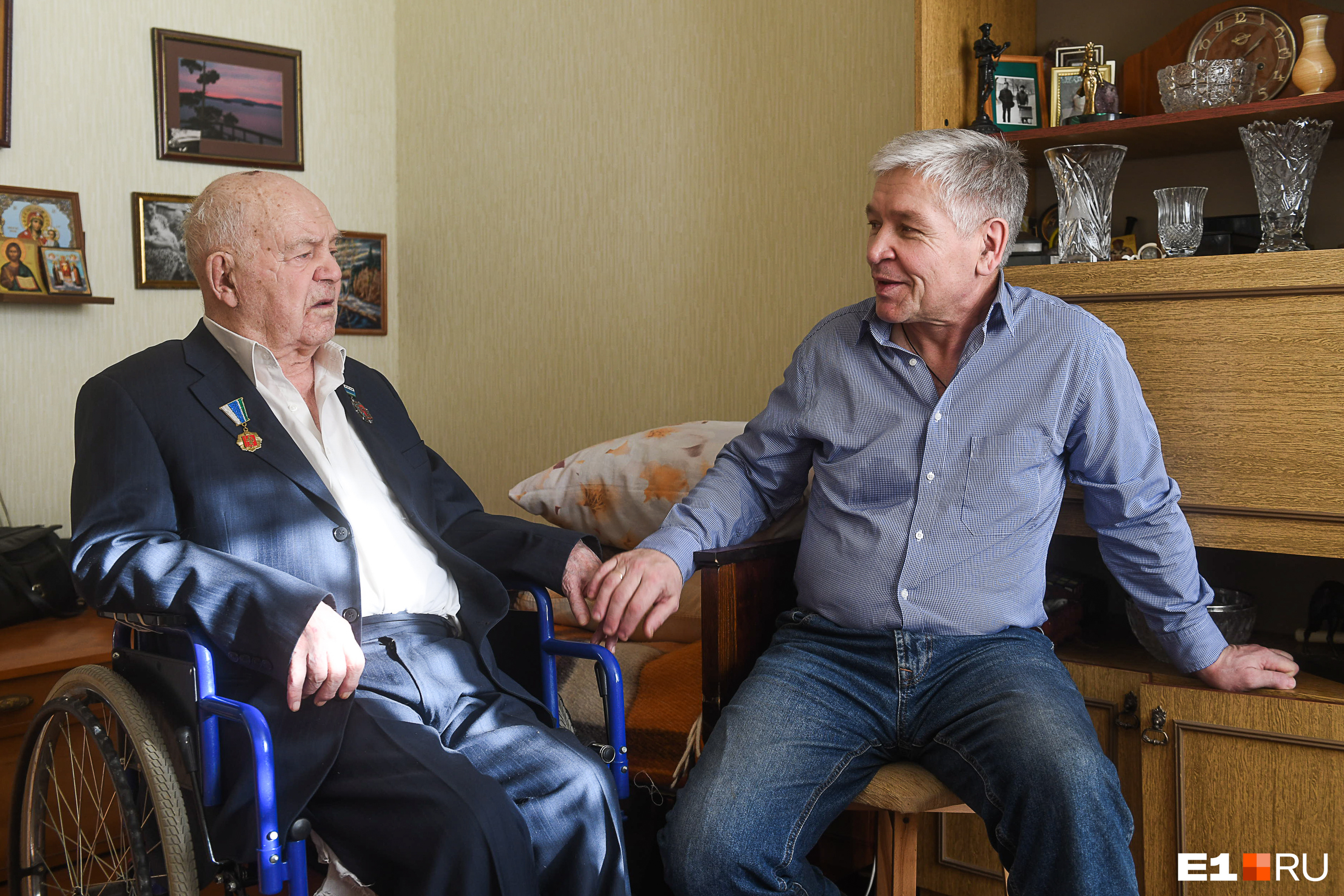 Композитор с сыном Романом, руководителем фонда «Уральская рябинушка», созданного, чтобы рассказывать о творчестве Родыгина