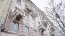 Обломки ненужного дома: в центре Ростова приходит в упадок памятник архитектуры