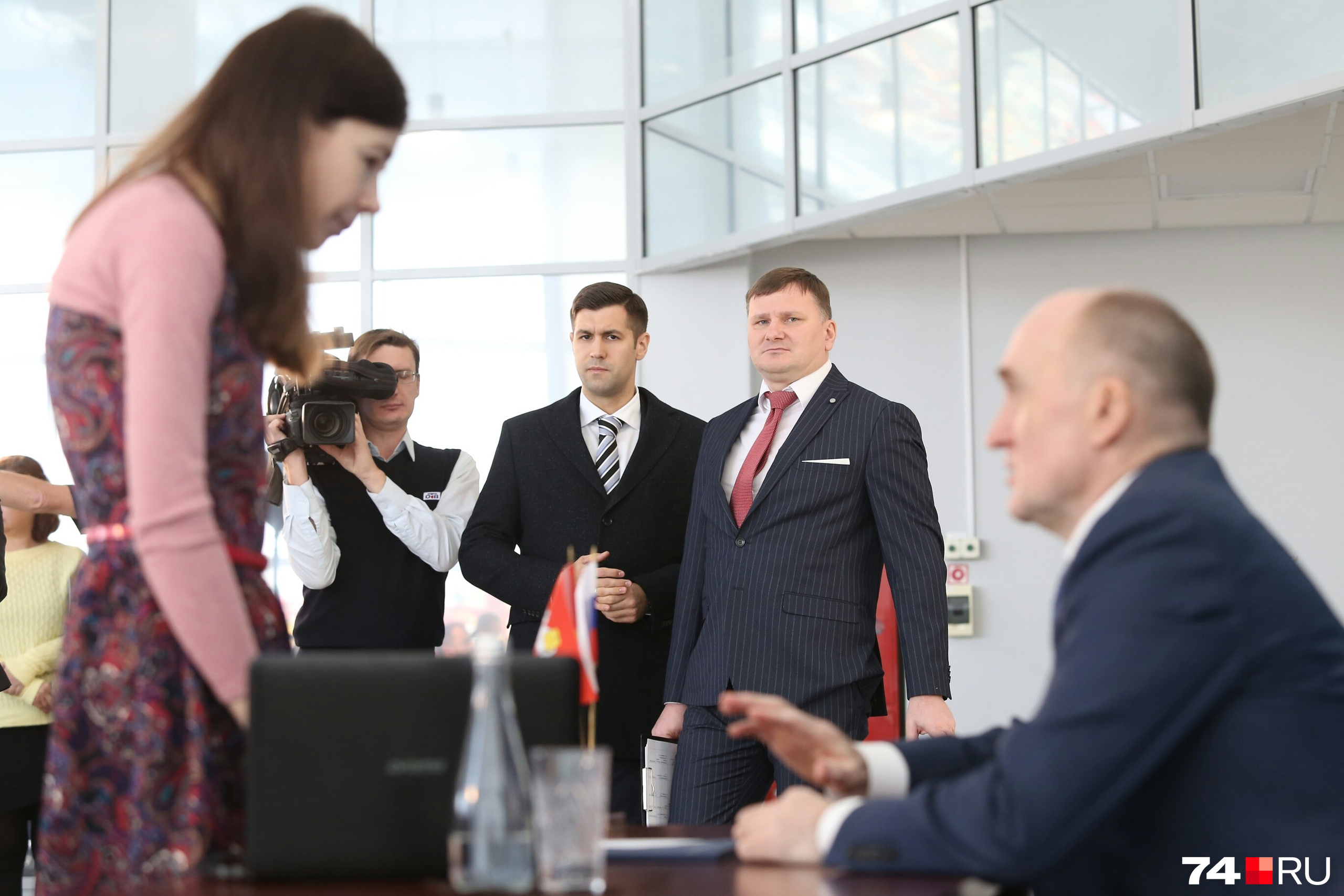 За два часа, что длилась пресс-конференция, задать вопрос губернатору удалось не всем За два часа, что длилась пресс-конференция, задать вопрос губернатору удалось не всем