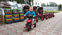 Владелец «Сима-ленда» подарил женской колонии в Нижнем Тагиле велосипеды, санки и коляски