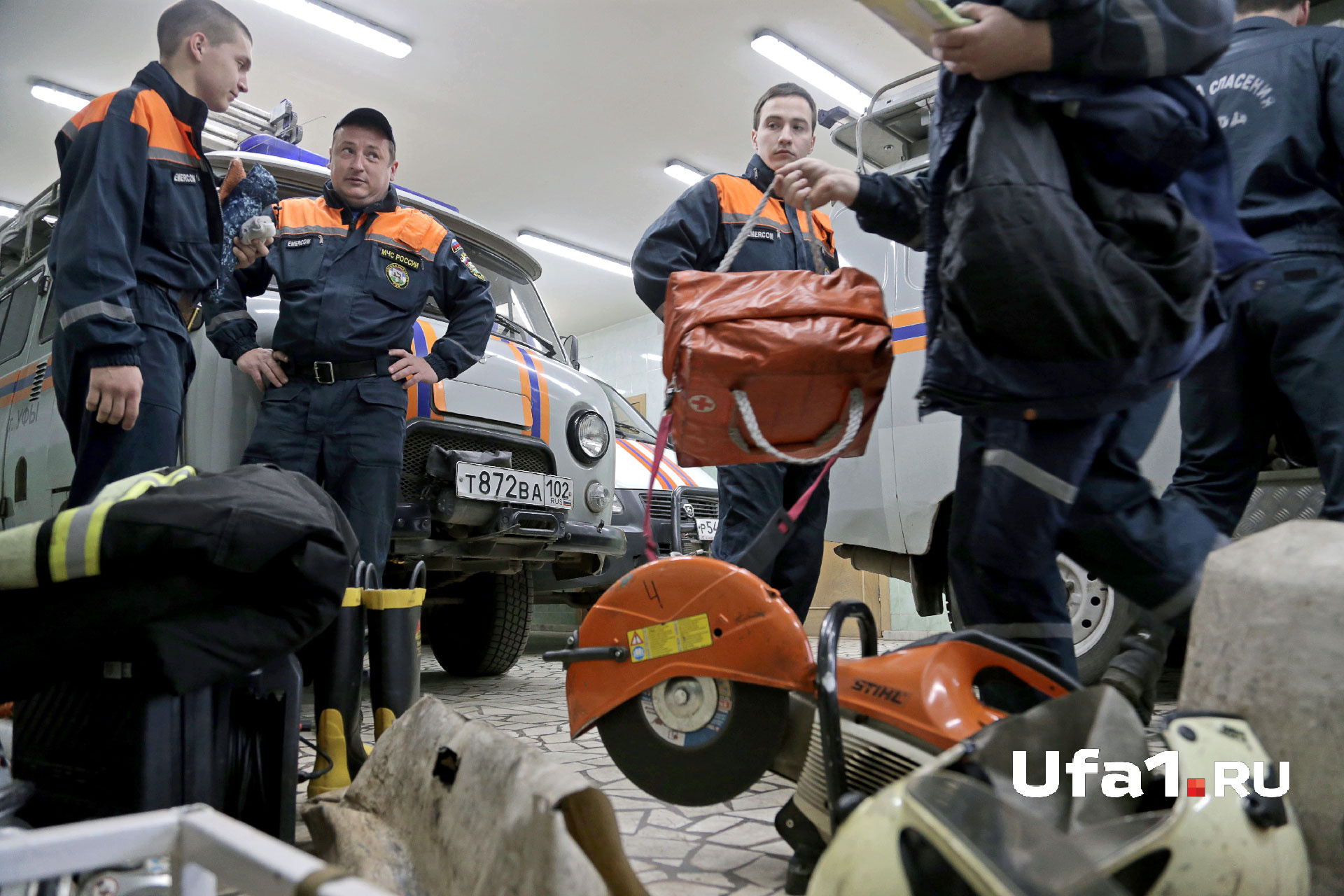 Спасатели просят отдыхающих быть осторожнее на воде Спасатели просят отдыхающих быть осторожнее на воде