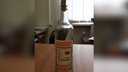 «Мяса не видим, всё за границу отправляют»: в роддоме Челябинска нашли советскую бутылку с посланием