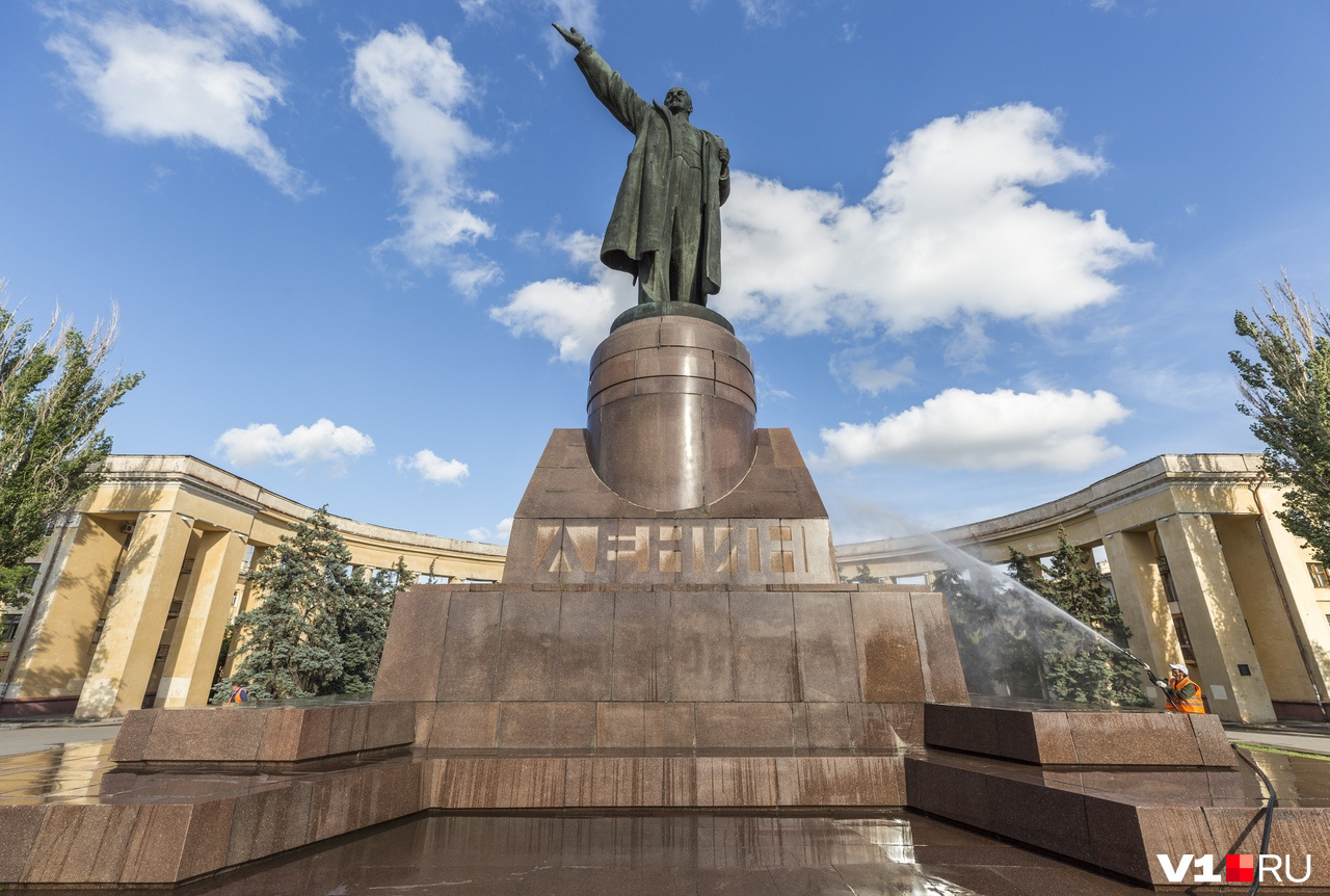 Историческое выступление Ленина на Финляндском вокзале запечатлели в бронзе и граните