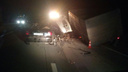 Смертельная авария на Северном объезде: «Тойота» врезалась в стоящий КамАЗ