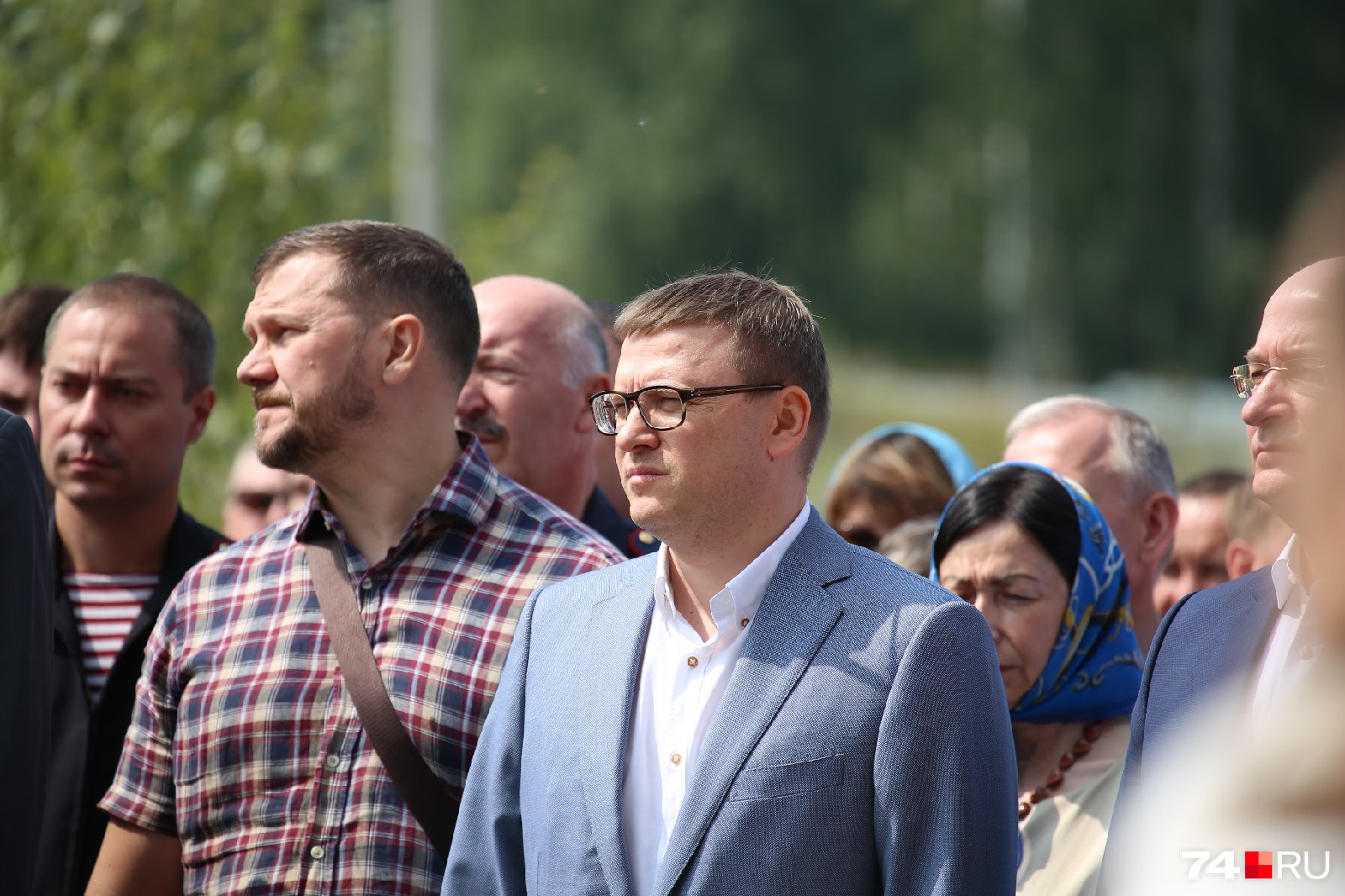 Присутствовали там также врио губернатора Алексей Текслер, депутаты Заксобрания и врио главы Челябинска Наталья Котова (сзади)