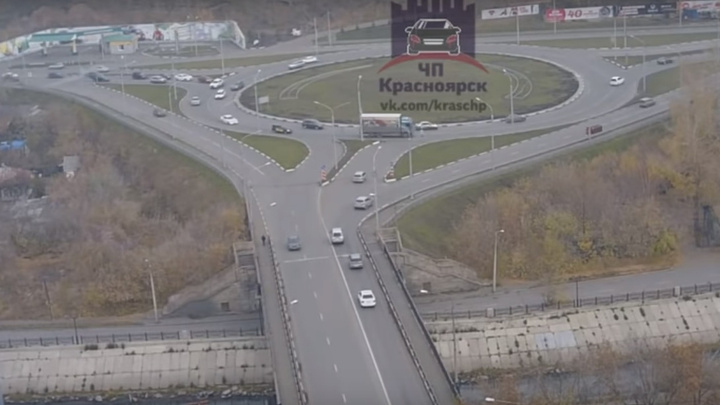 «Две аварии за час»: водители устроили коллапс на кольце Шахтёров