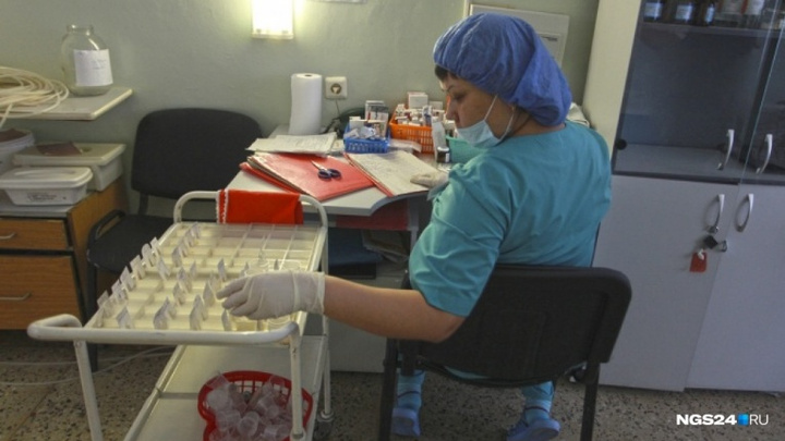 В Красноярске родственников больных заставляют искать для них кровь. Минздрав назвал это незаконным