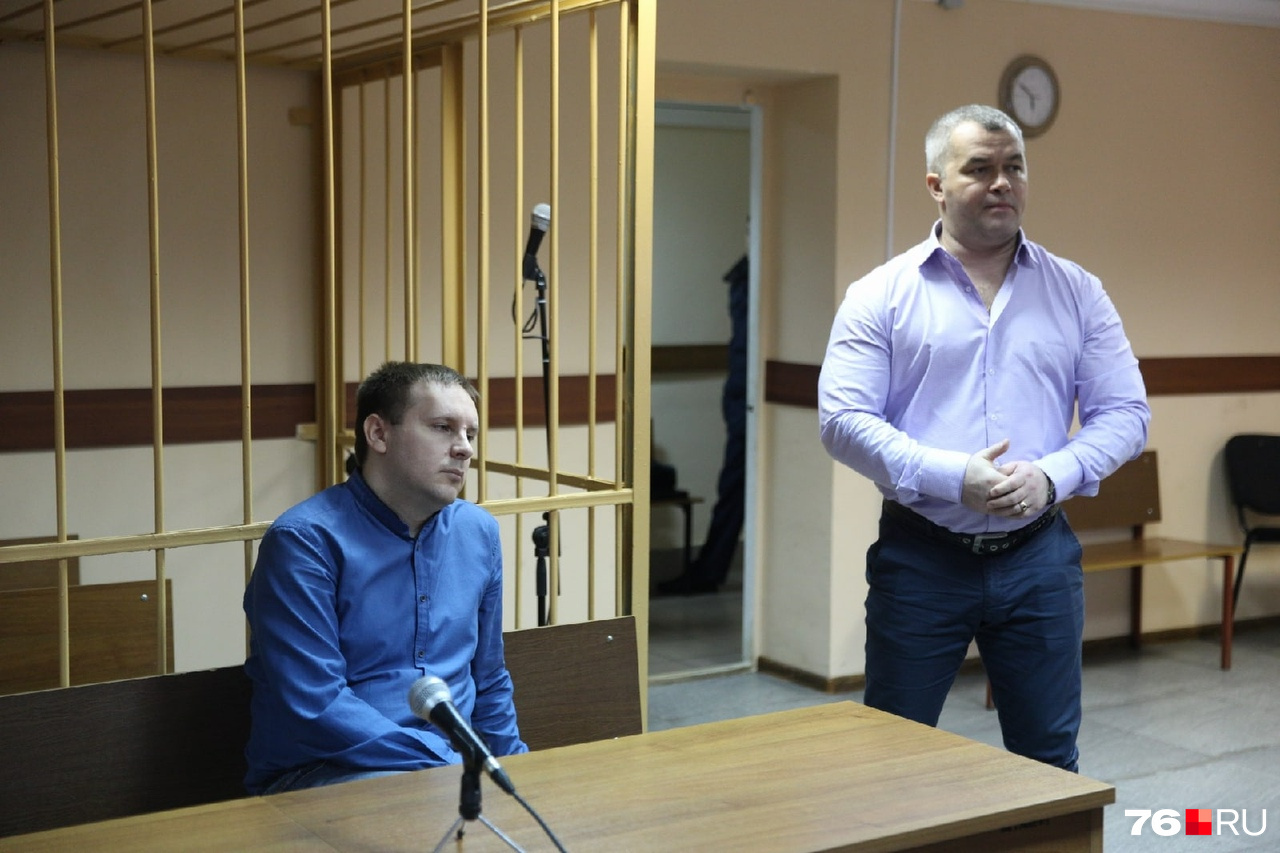Обвиняемый в пытках заключённых Сергей Ефремов с адвокатом Обвиняемый в пытках заключённых Сергей Ефремов с адвокатом