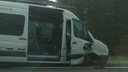 Микроавтобус с пассажирами влетел в фуру на трассе: пятеро пострадавших