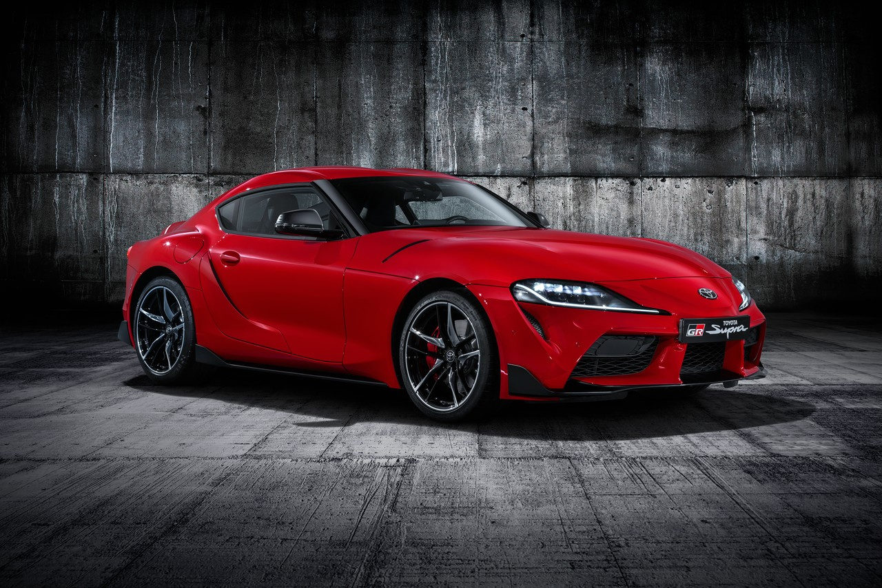 Toyota Supra выглядит броско и, вероятно, здорово едет, хотя не является чистокровной «Тойотой» и выпускается в Германии Toyota Supra выглядит броско и, вероятно, здорово едет, хотя не является чистокровной «Тойотой» и выпускается в Германии