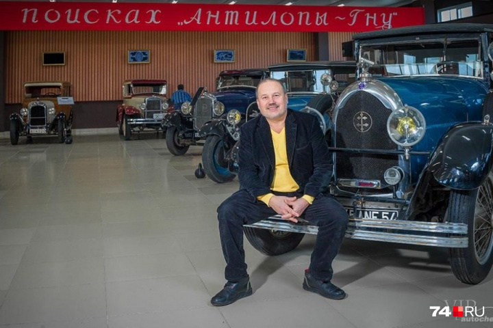 В коллекции Владимира Спиридонова было больше двух десятков ретроавтомобилей