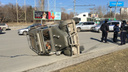 Видео: ГАЗ опрокинулся на бок после того, как его подрезал автобус