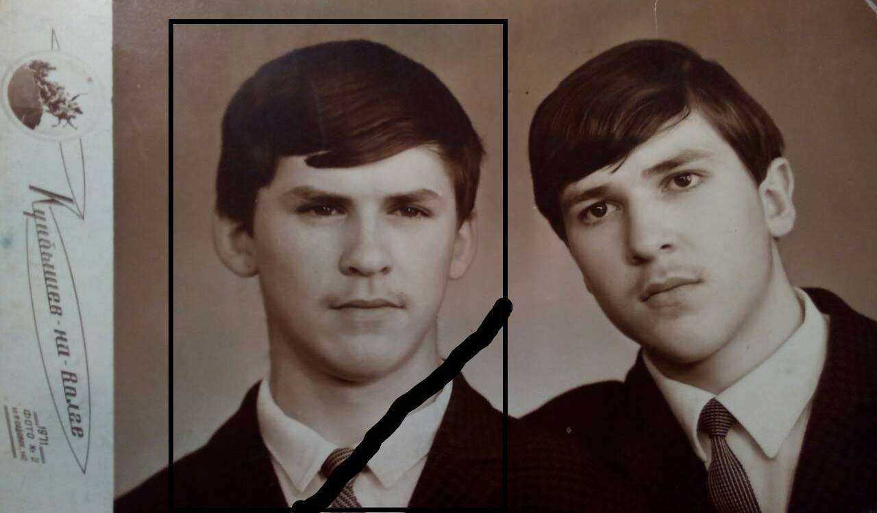 Слева — погибший на Чивруайском перевале Анатолий, справа — его брат-близнец Владимир