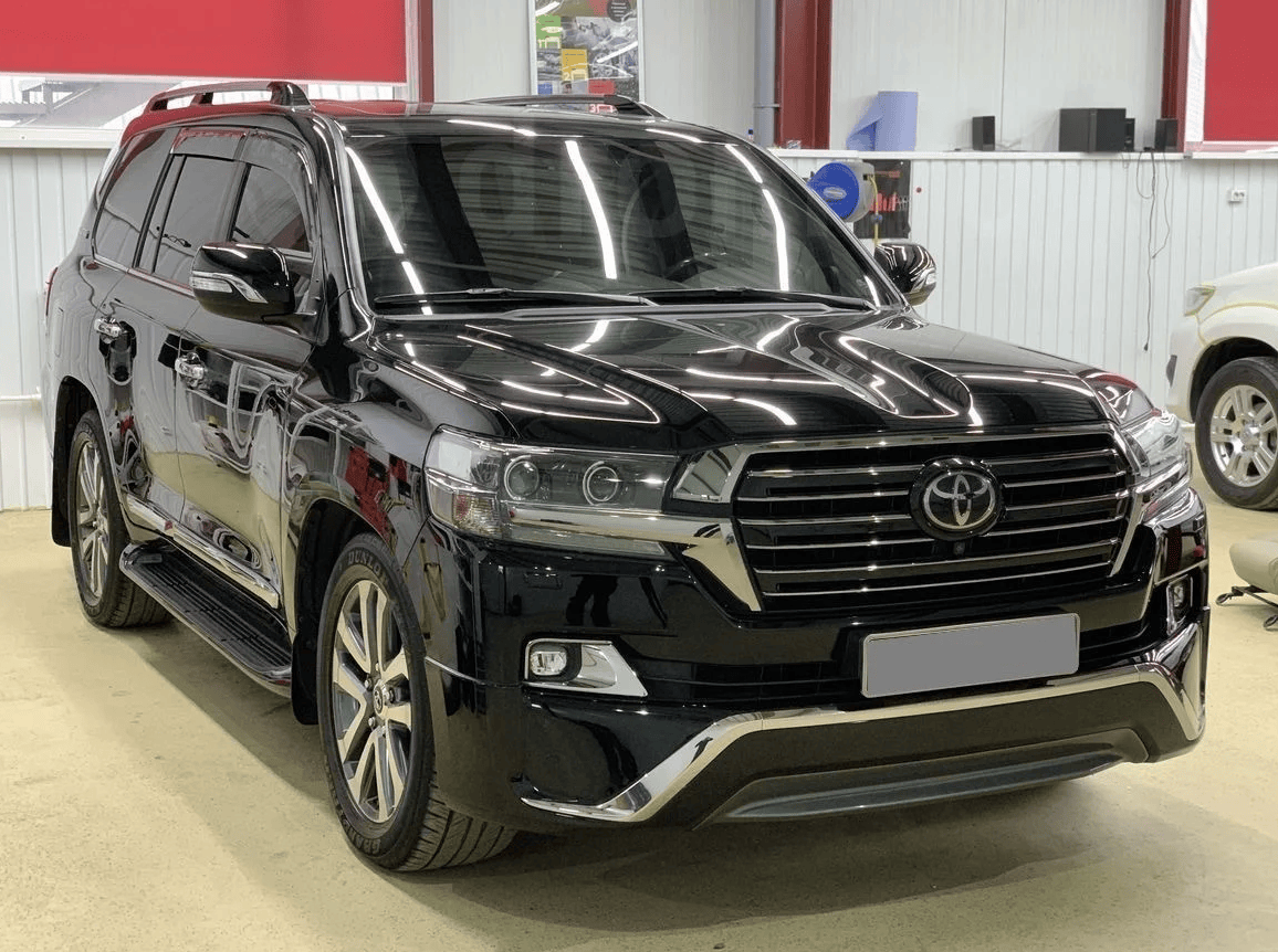 Land Cruiser 200 ценится высоко Land Cruiser 200 ценится высоко