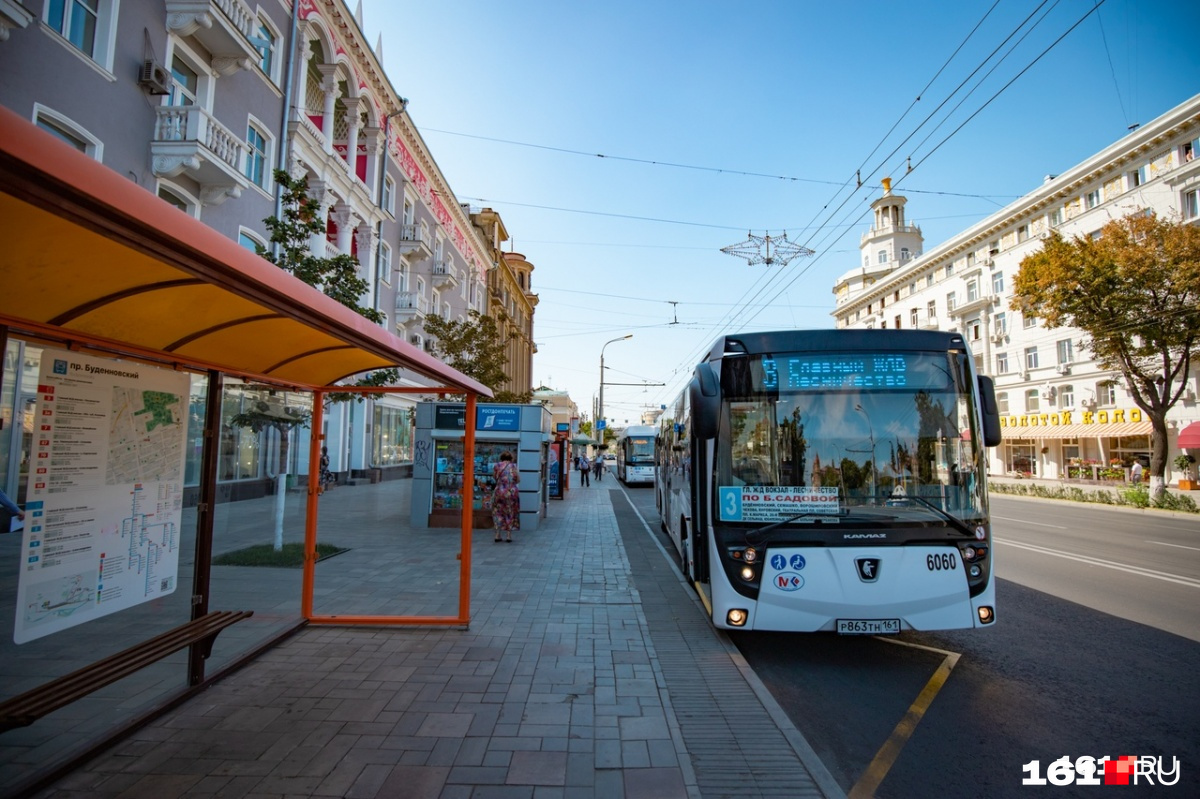 Новенькому электробусу ремонт потребовался через две недели езды по ростовским дорогам
