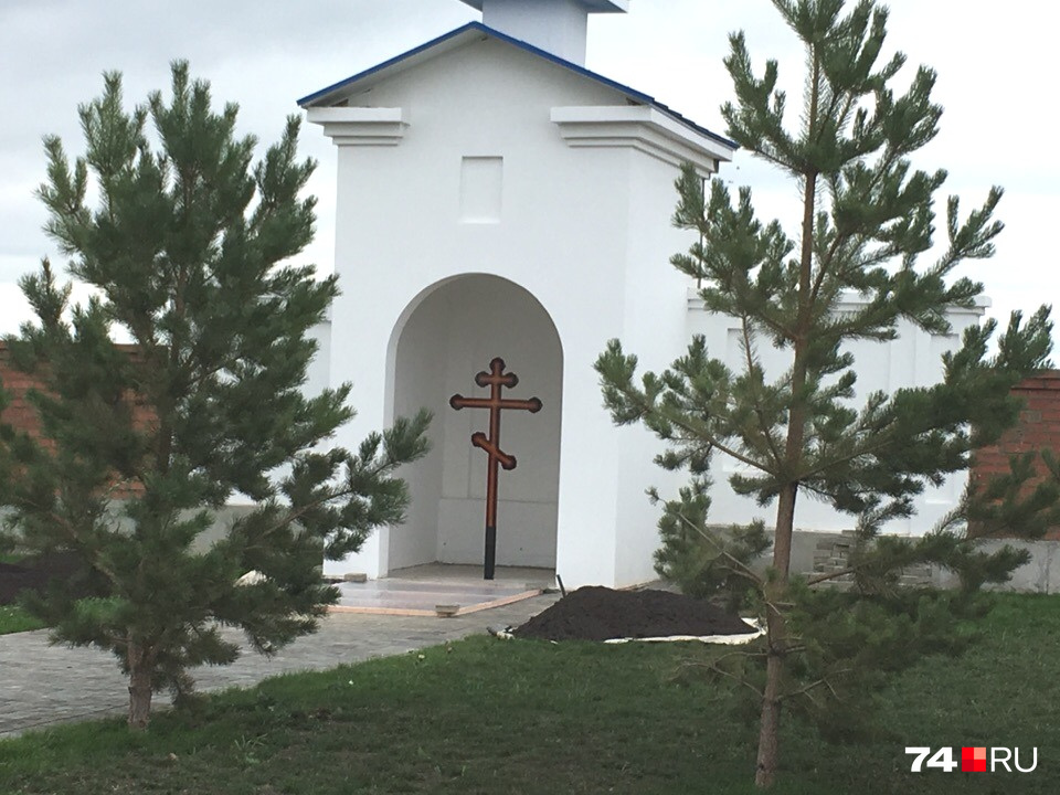 Верующие рассказывают, что перенести мощи Евдокии планируют в строящийся храм в селе Красносельском Увельского района