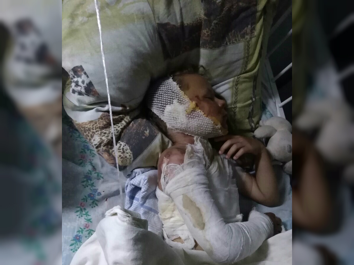 Сейчас любое движение доставляет ребёнку боль Сейчас любое движение доставляет ребёнку боль