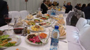 «Алкоголя на столах нет»: самарский депутат опубликовал фото с губернаторского банкета