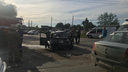 «Машина — в хлам»: на Пугачёвском тракте столкнулись пазик и «десятка»