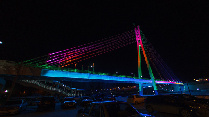 Уроженец Украины грозился спрыгнуть с тюменского моста Влюбленных