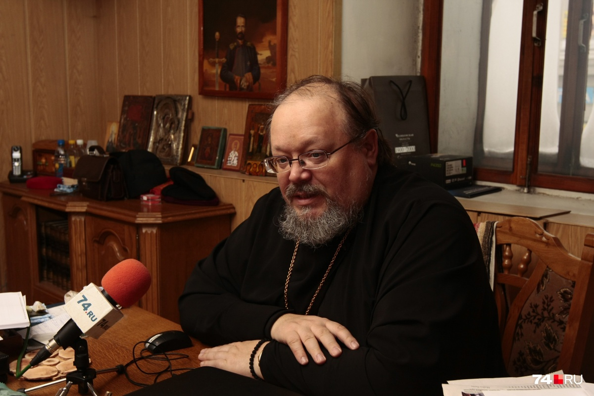 Игорь Шестаков, секретарь Челябинской епархии, очень переживает по поводу случившегося