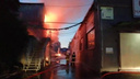 В Ростове ночью сгорел склад с водой и пивом
