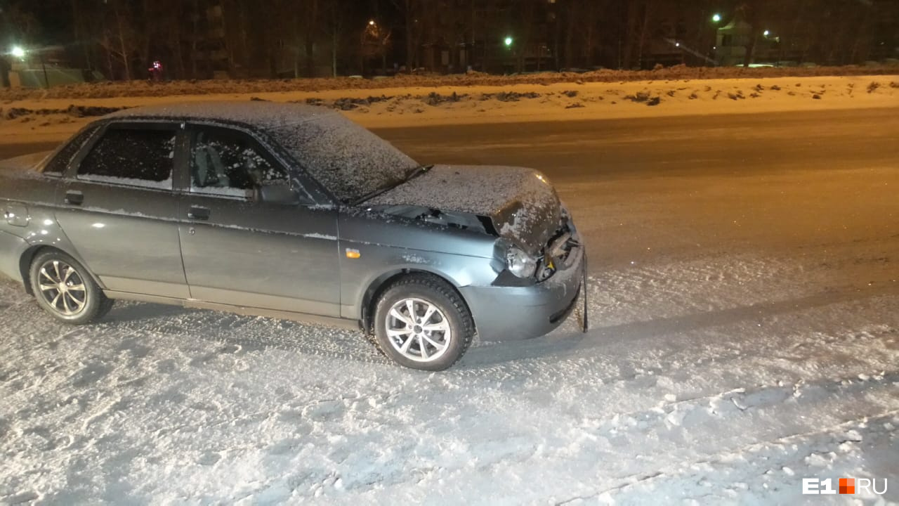 Водитель Lada обвиняет таксиста в ДТП Водитель Lada обвиняет таксиста в ДТП