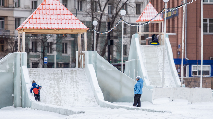В Челябинске досрочно снесут все ледовые городки