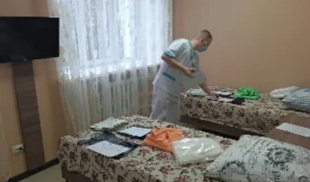 Медики готовятся к приезду россиян, которые будут жить в «Градостроителе» 14 дней