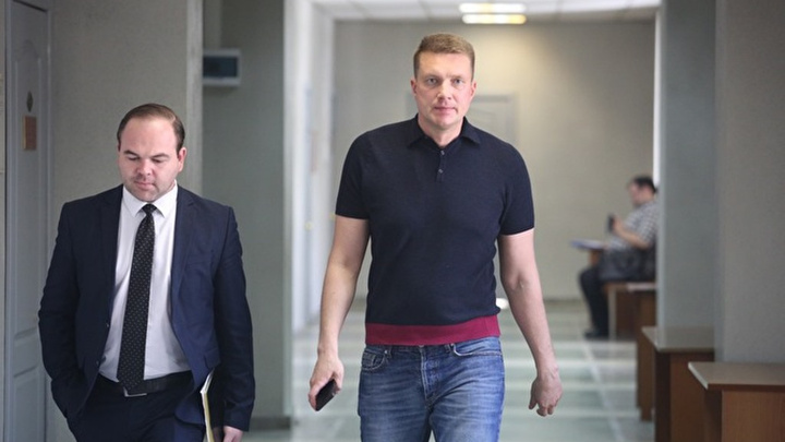 В Екатеринбурге депутата гордумы обвинили в покушении на взятку в особо крупном размере