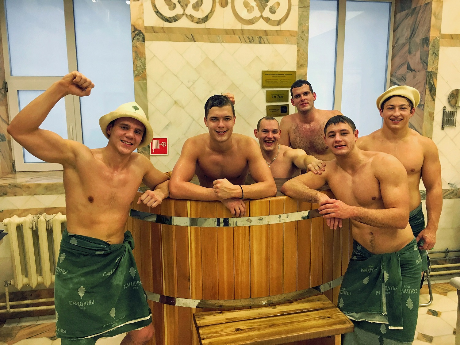 Команда профессиональных
греко-римских бойцов Worldwide wrestling<br> Команда профессиональных
греко-римских бойцов Worldwide wrestling<br>
