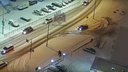 Безбашенный дрифтер на Судостроительной протаранил авто и продолжил кружить по району