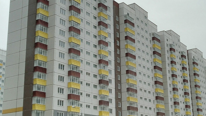«Мы купили готовое жилье»: покупатели заявили о срыве сроков сдачи новостройки «Сибиряка»
