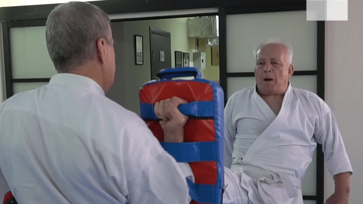Видео дня: нижегородец начал заниматься карате в 80 лет