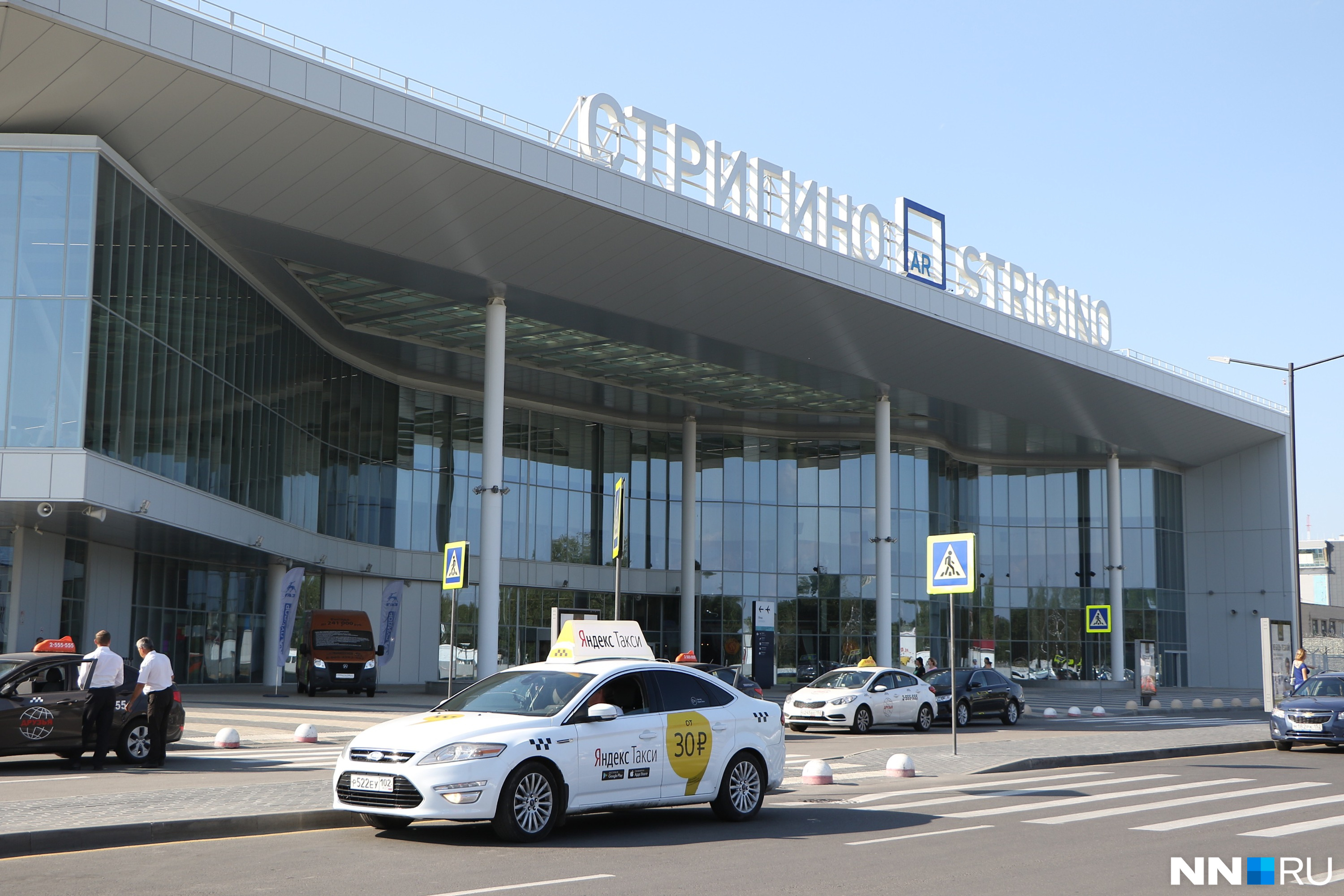 Goj airport. Аэропорт Стригино Нижний Новгород. Строгино аэропорт Нижний Новгород. Аэродром Нижний Новгород Стригино. Нижегородский аэропорт Стригино внутри.