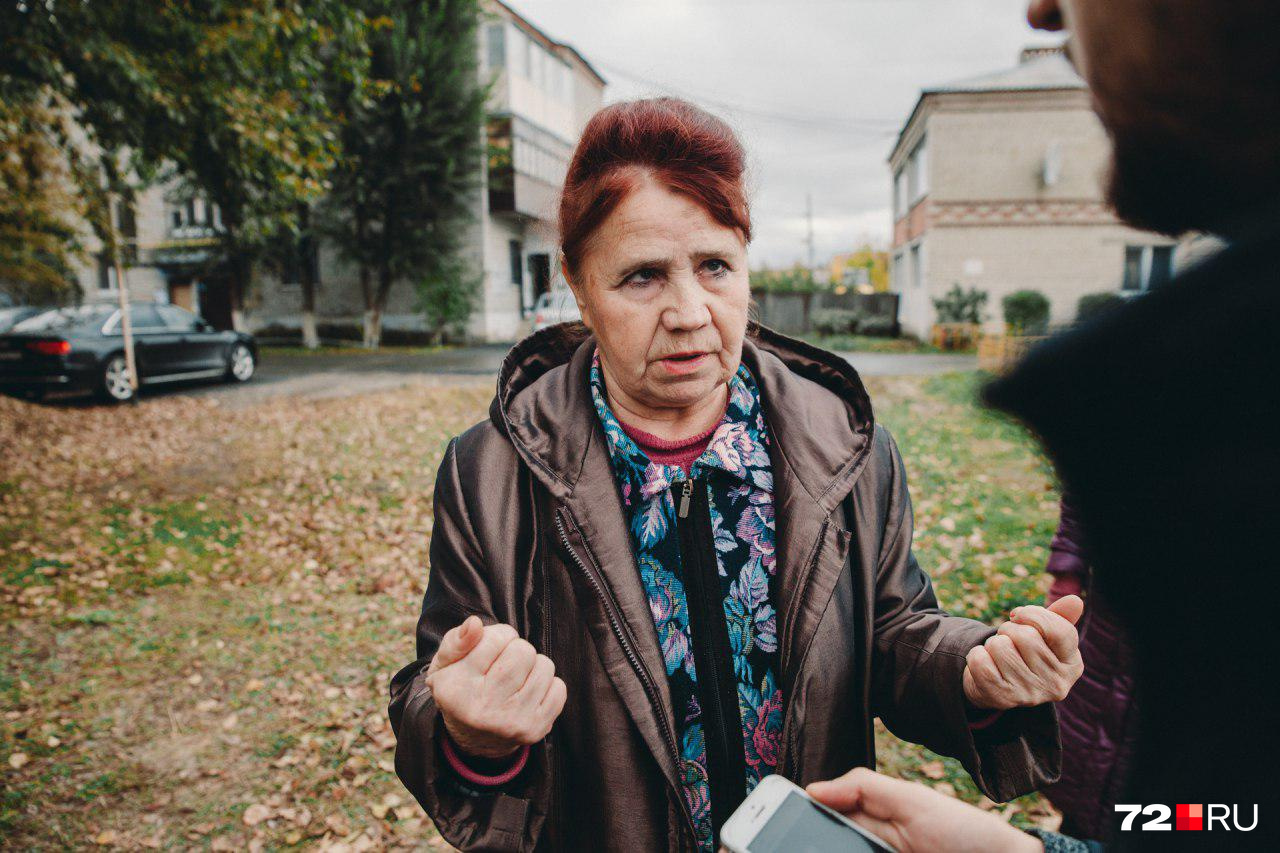 Валентина Педоряк много лет проработала директором школы, а теперь просто хочет, чтобы у нее было достойное жилье