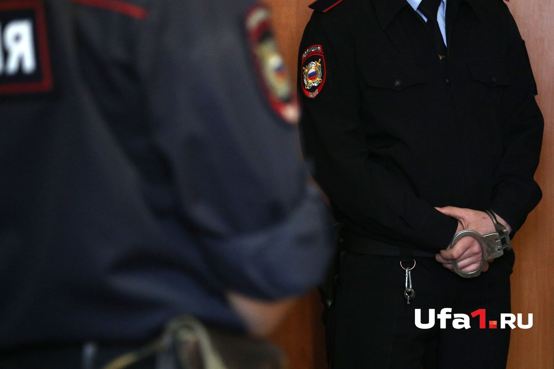 Укус пришелся в правую руку Укус пришелся в правую руку