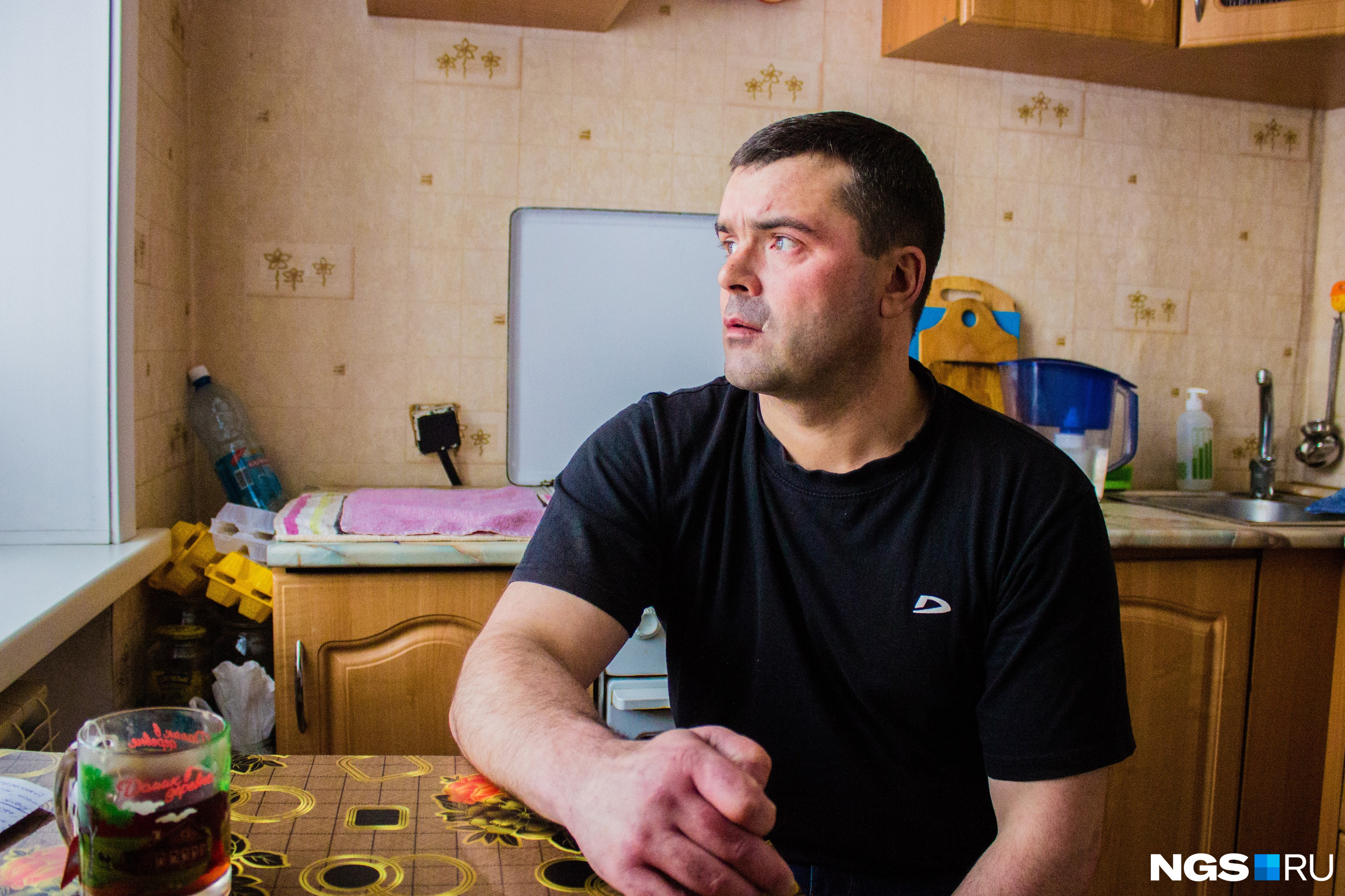 Илья Беккер недавно снова потерял работу — упал в обморок, и работодатель решил его уволить Илья Беккер недавно снова потерял работу — упал в обморок, и работодатель решил его уволить